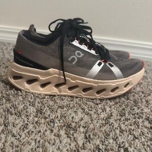 ONCLOUD. Running Sneakers